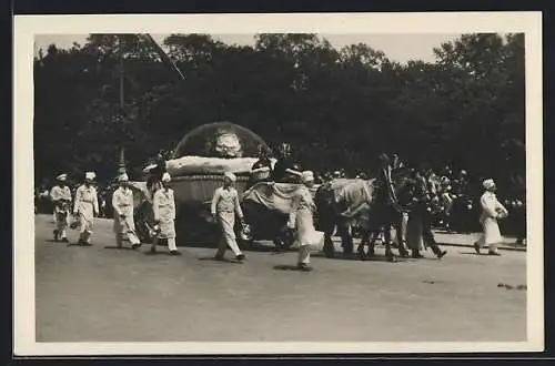 AK Wien, Festwagen beim Gewerbefestzug 1929