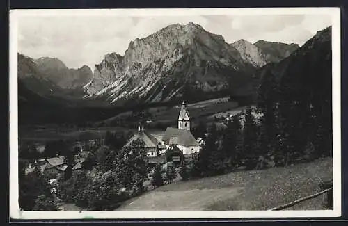 AK Oberort-Tragöss, Ortspartie mit Kirche