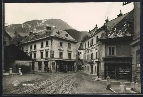 AK Eisenerz, Strassenpartie mit Gasthof zum König