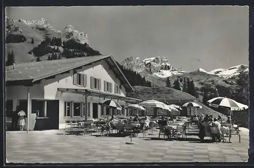 AK Engelberg, Berg-Restaurant Brunni mit Besuchern