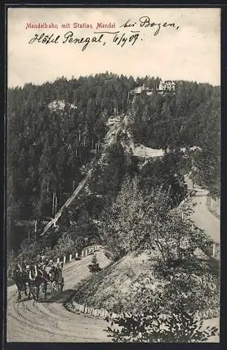 AK Mendel, Mendelbahn mit Station Mendel, Kutsche auf der Serpentine