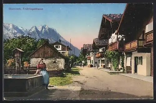 AK Garmisch, Frühlingsstrasse mit Brunnen