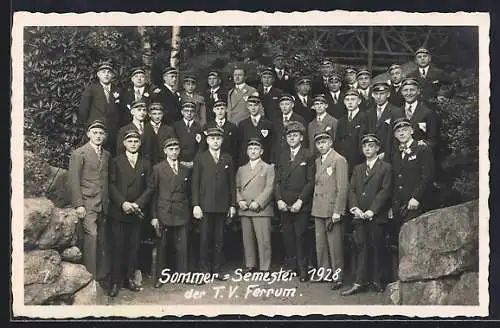 Foto-AK Hasslau / Rosswein, TV Ferrum, Studenten des Sommer-Semester 1928, Gruppenfoto