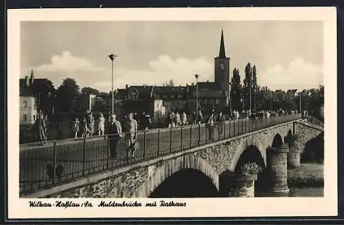 AK Wilkau-Hasslau /Sa., Muldenbrücke mit Rathaus