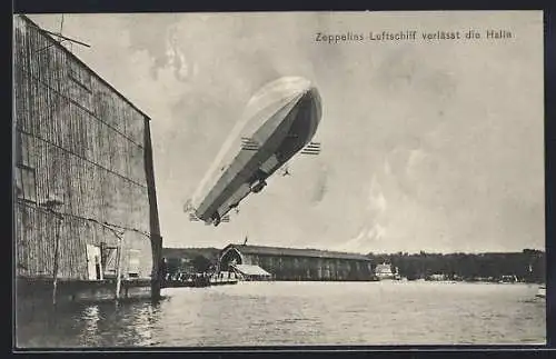 AK Zeppelin`s Luftschiff verlässt die Halle