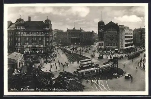 AK Berlin-Tiergarten, Blick auf den Potsdamer Platz mit Verkehrsturm, Strassenbahn