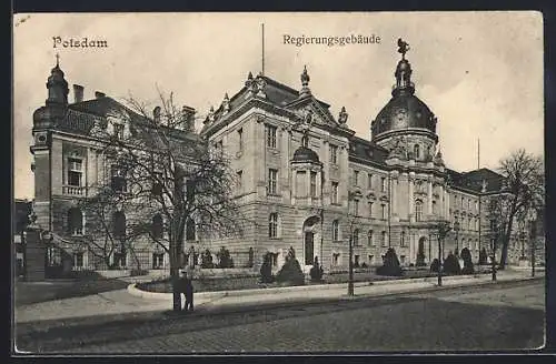 AK Potsdam, Das Regierungsgebäude