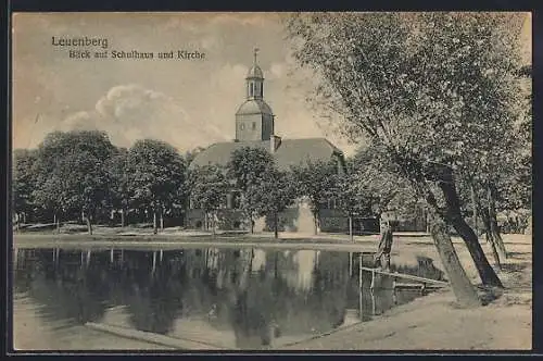 AK Leuenberg, Blick auf Schulhaus & Kirche