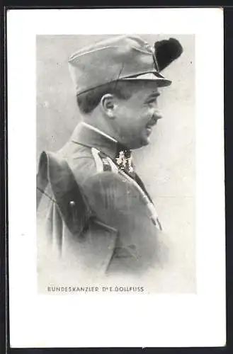 AK Bundeskanzler Dollfuss in Uniform im Profil