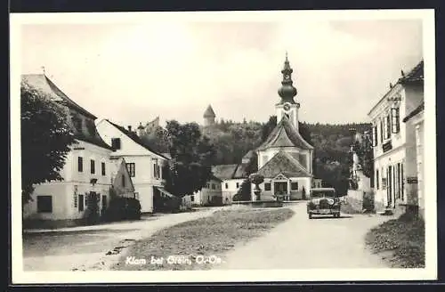 AK Klam bei Grein, Platzpartie mit Kirche und Automobil