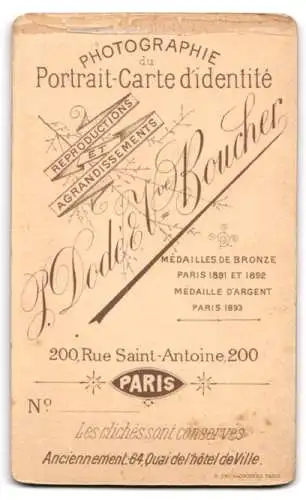 Fotografie P. Dodé & Vve Boucher, Paris, Rue Saint-Antoine 200, Portrait eines kleinen Kindes