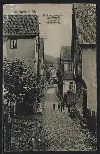 AK Braubach a. Rh., Schlossgasse, im Hintergrund Eingang zur Philippsburg