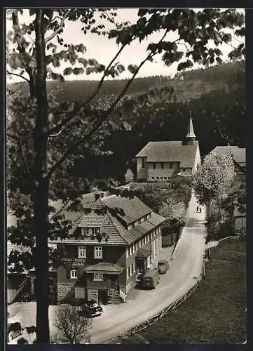 AK Forbach-Hundsbach, Gasthaus und Pension zur Schönen Aussicht mit Strassenpartie