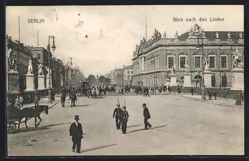 AK Berlin, Blick nach Unter den Linden