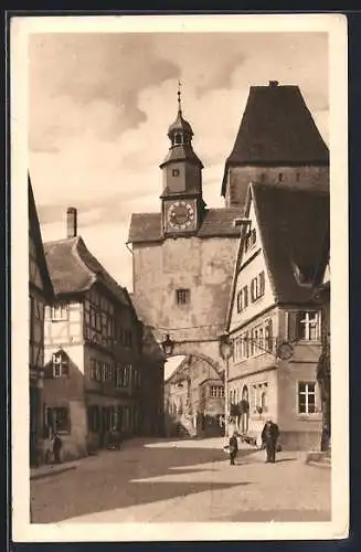 AK Rothenburg o. T., Strassenpartie am Röderbogen