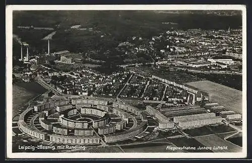 AK Leipzig-Lössnig, Wohnsiedlung Rundling vom Flugzeug aus, Bauhaus