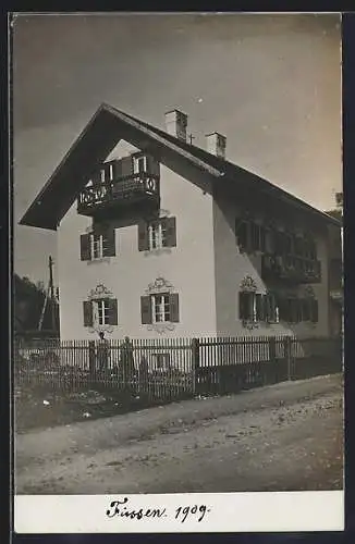 Foto-AK Füssen, Haus in der Augustenstrasse