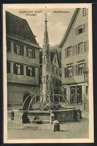 AK Urach /Württbg., Marktbrunnen vor Geschäft