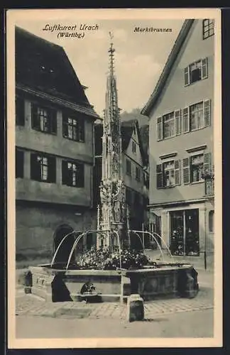 AK Urach / Württbg., Marktbrunnen im Ortskern