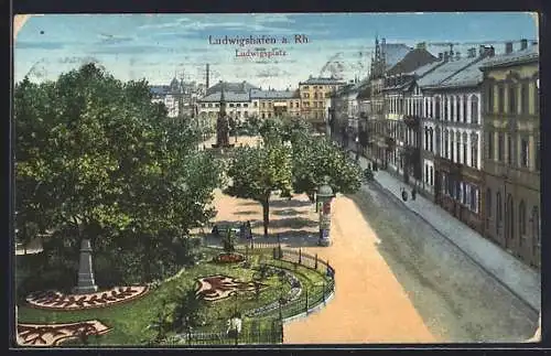 AK Ludwigshafen / Rhein, Litfasssäule am Ludwigsplatz