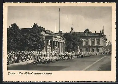 AK Berlin, Wachparade, Unter den Linden an der Neuen Wache