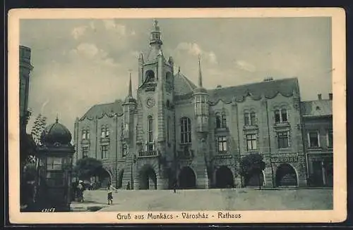 AK Munkacs, Rathaus von Strasse aus