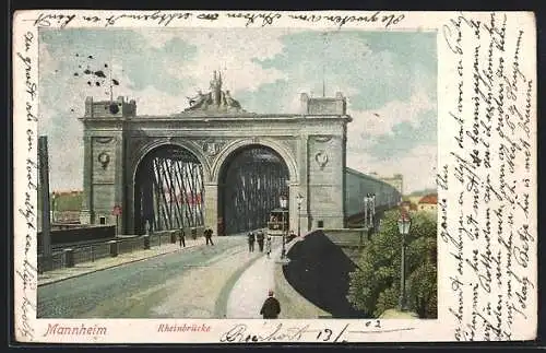 AK Mannheim, Rheinbrücke mit Strassenbahn