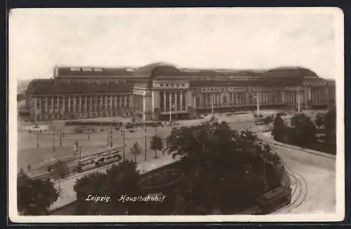 AK Leipzig, Hauptbahnhof mit Strassenbahn