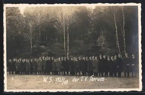 AK Hasslau / Döbeln, W. S. 1927 /28 der T. V. Ferrum, Studenten