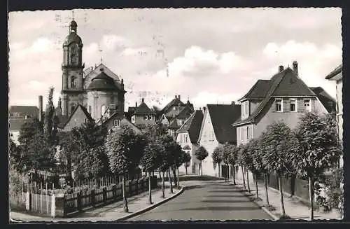 AK Neckarsulm, Strassenpartie mit Stadtkirche