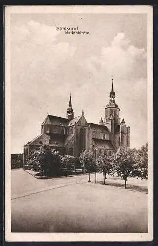 AK Stralsund, Marienkirche mit Strasse