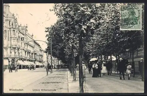 AK Wiesbaden, Passanten an der unteren Wilhelmstrasse