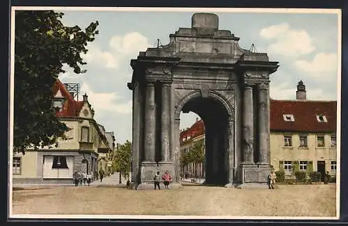 AK Frankenthal / Pfalz, Kinder vor dem Speyrer Tor