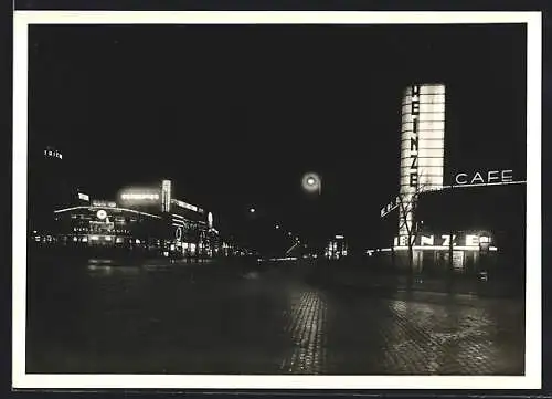 AK Hamburg-St. Pauli, Reeperbahn bei Nacht, Cafe Heinze