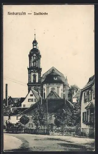 AK Neckarsulm, Stadtkirche mit Strassenpartie