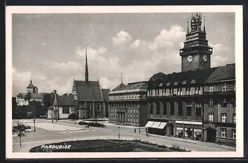 AK Pardubice, Ortspartie mit Uhrenturm u. Kirche aus der Vogelschau