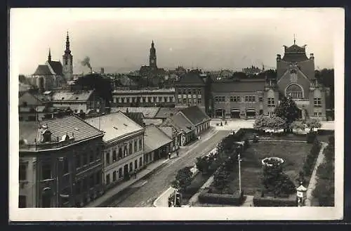 AK Prostejov, Grünanlage mit Strasse aus der Vogelschau