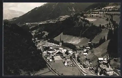 AK Hüllau im Pongau, Ortsansicht mit Umgebung