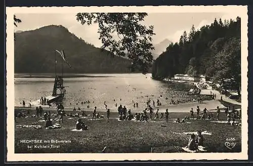 AK Kufstein, der Hechtsee mit Badeanstalt und Sprungturm, Blick auf den Brünnstein