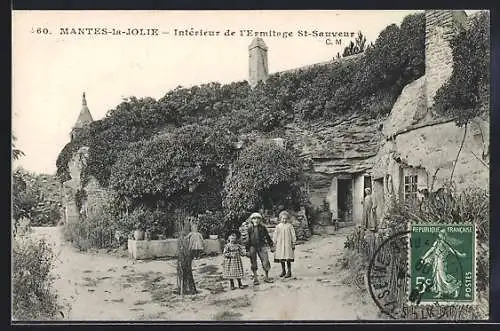 AK Mantes-la-Jolie, Intèrieur de l`Ermitage St-Sauveur