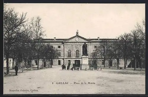 AK Gaillac, Place de la Mairie