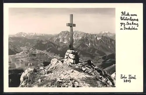 AK Blick vom Polsterkreuz gegen Erzberg und Dachstein, Gipfelkreuz