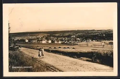 AK Oberpullendorf, Blick von einer Strasse zum Ort