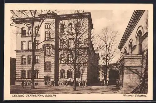 AK Berlin-Wedding, Blick auf das Lessing-Gymnasium in der Pankstrasse 18-19