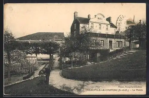 AK Neauphle-le-Chateau, La Mairie