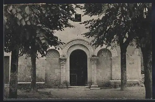 AK Salles-en-Toulon, L`Eglise