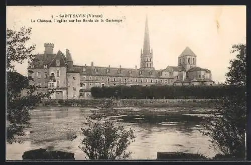 AK Saint Savin /Vienne, Le Château, l`eglise sur les Bords de la Gartempe