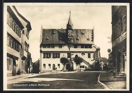 AK Ochsenfurt a. Main, Rathaus mit Strassenpartie