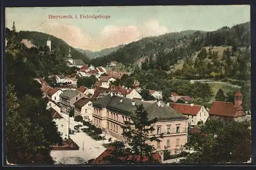 AK Berneck /Fichtelgebirge, Ortsansicht aus der Vogelschau