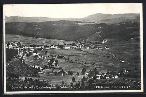 AK Bischofsgrün /Fichtelgebirge, Gesamtansicht vom Schneeberg